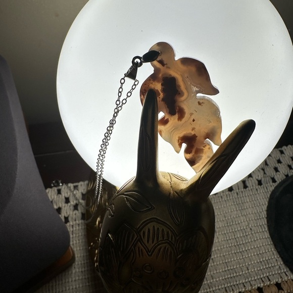 Pink/Cotton Candy Agate Leaf Pendant on Silver Copper Chain - Picture 10 of 10